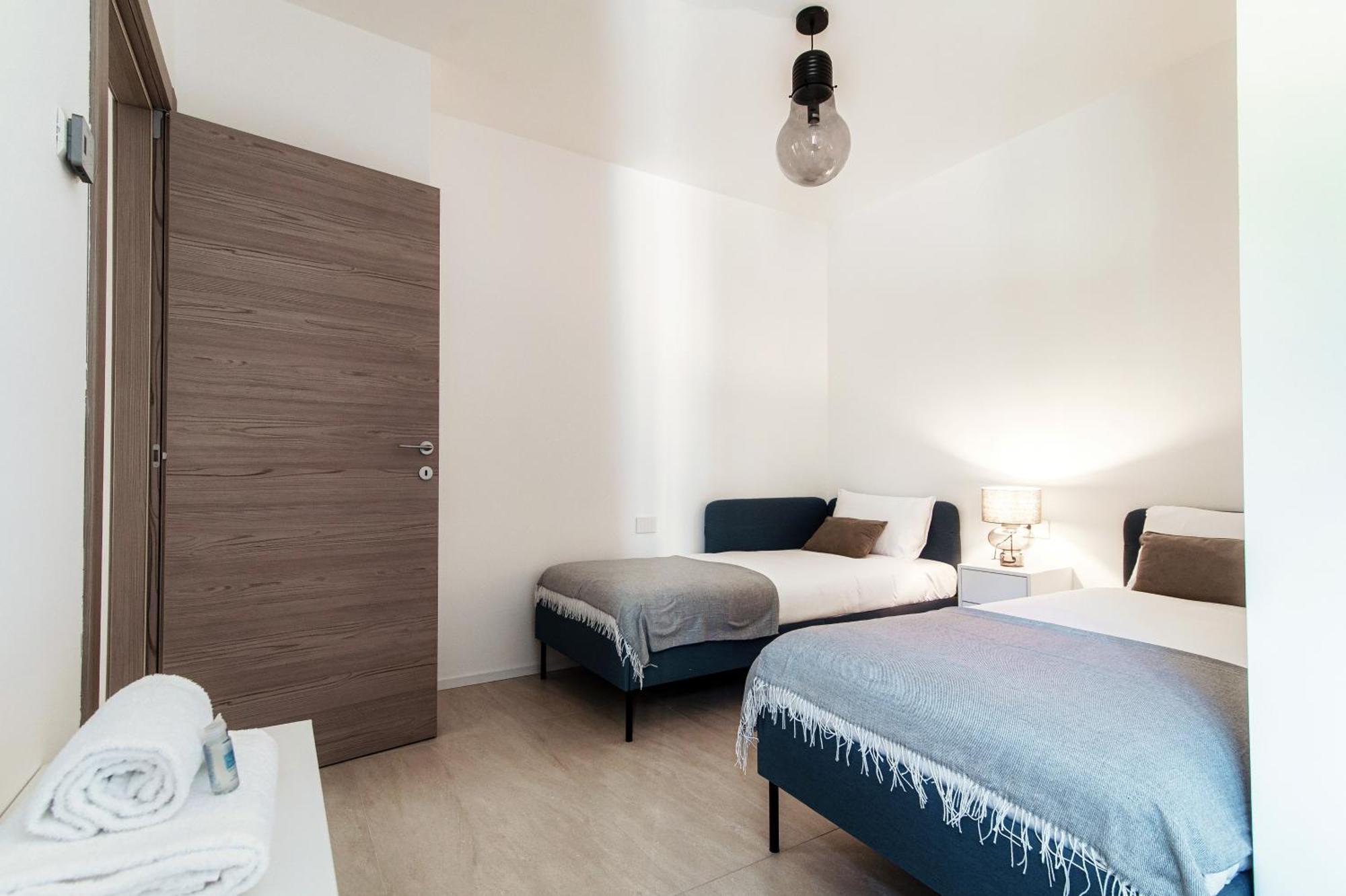 Lario Suite Apartments By Quokka 360 - With Parking Next To Como City Экстерьер фото